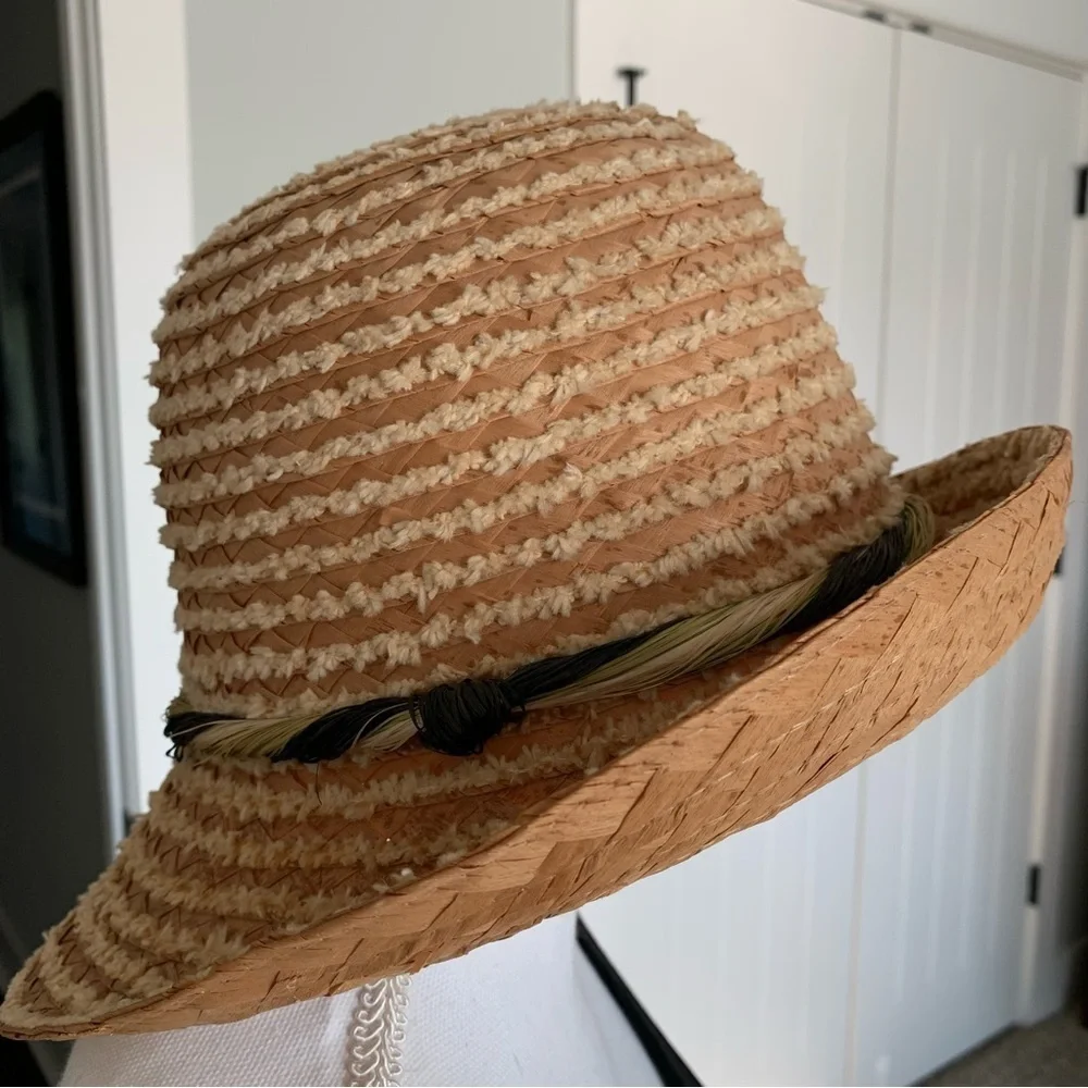 Gorgeous Made in Italy Vintage Straw Hat - Picture 5 of 8